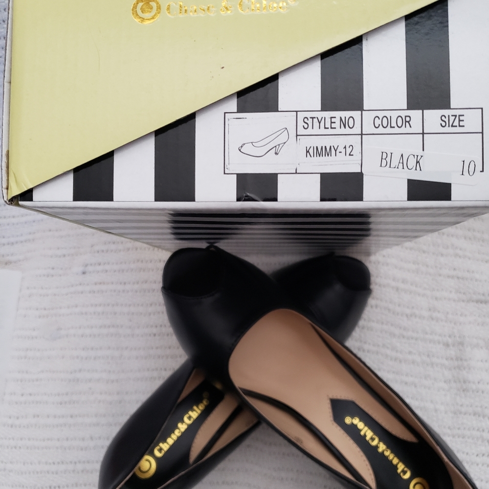 Chase & Chloe Woman's Black Open Toe  Pumps Size 10